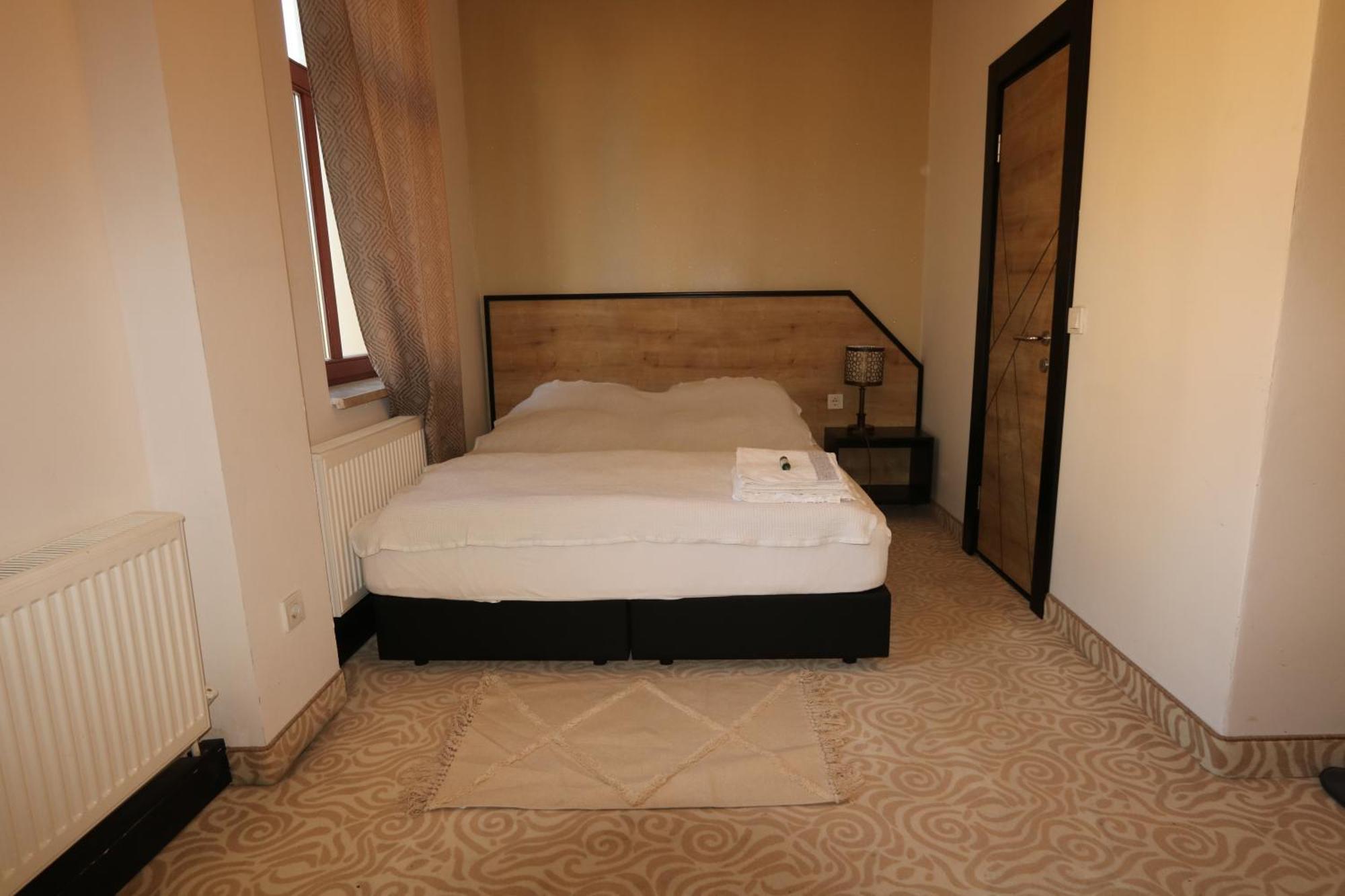 Am Fluss Saale Hotel Weißenfels Екстериор снимка