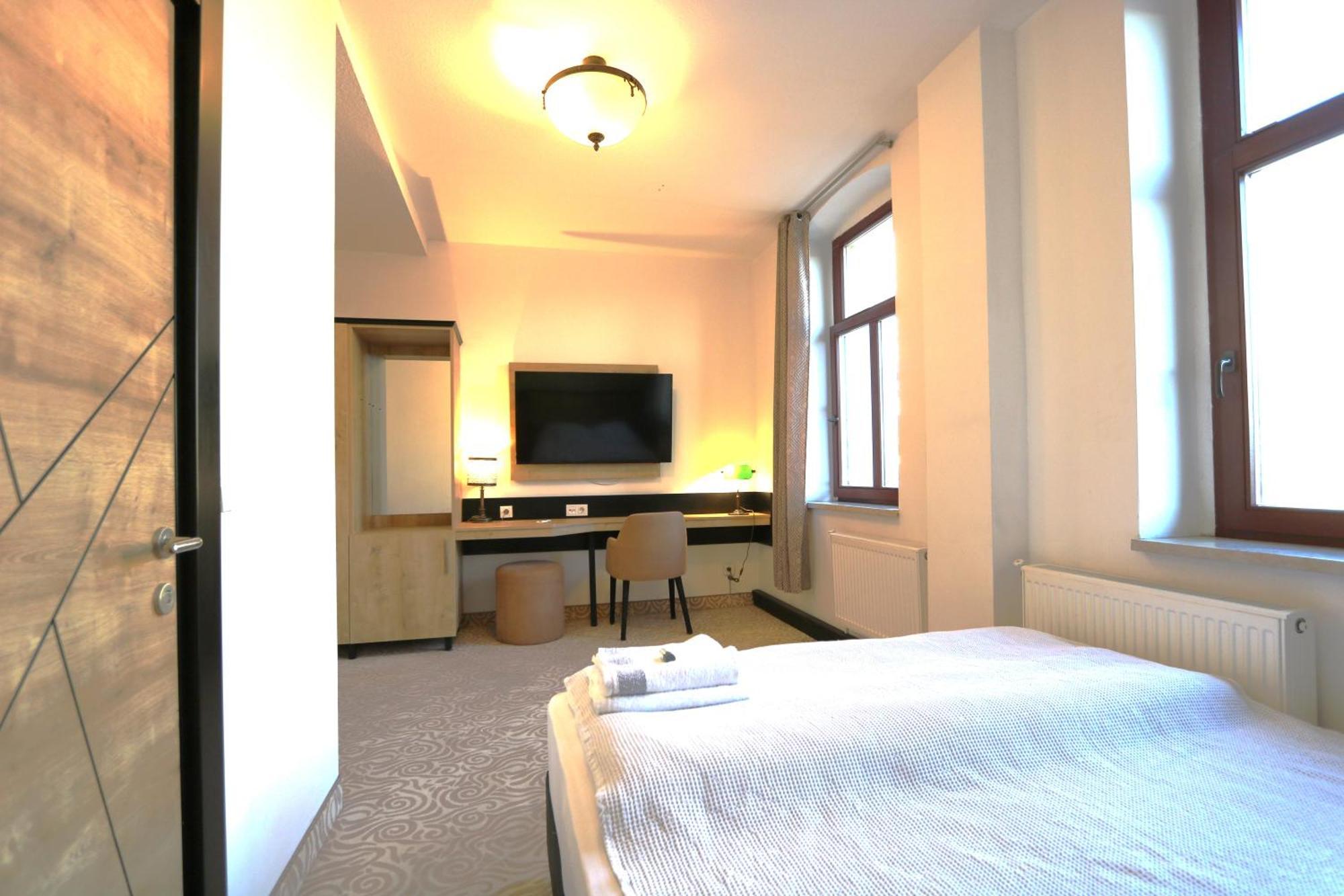 Am Fluss Saale Hotel Weißenfels Екстериор снимка