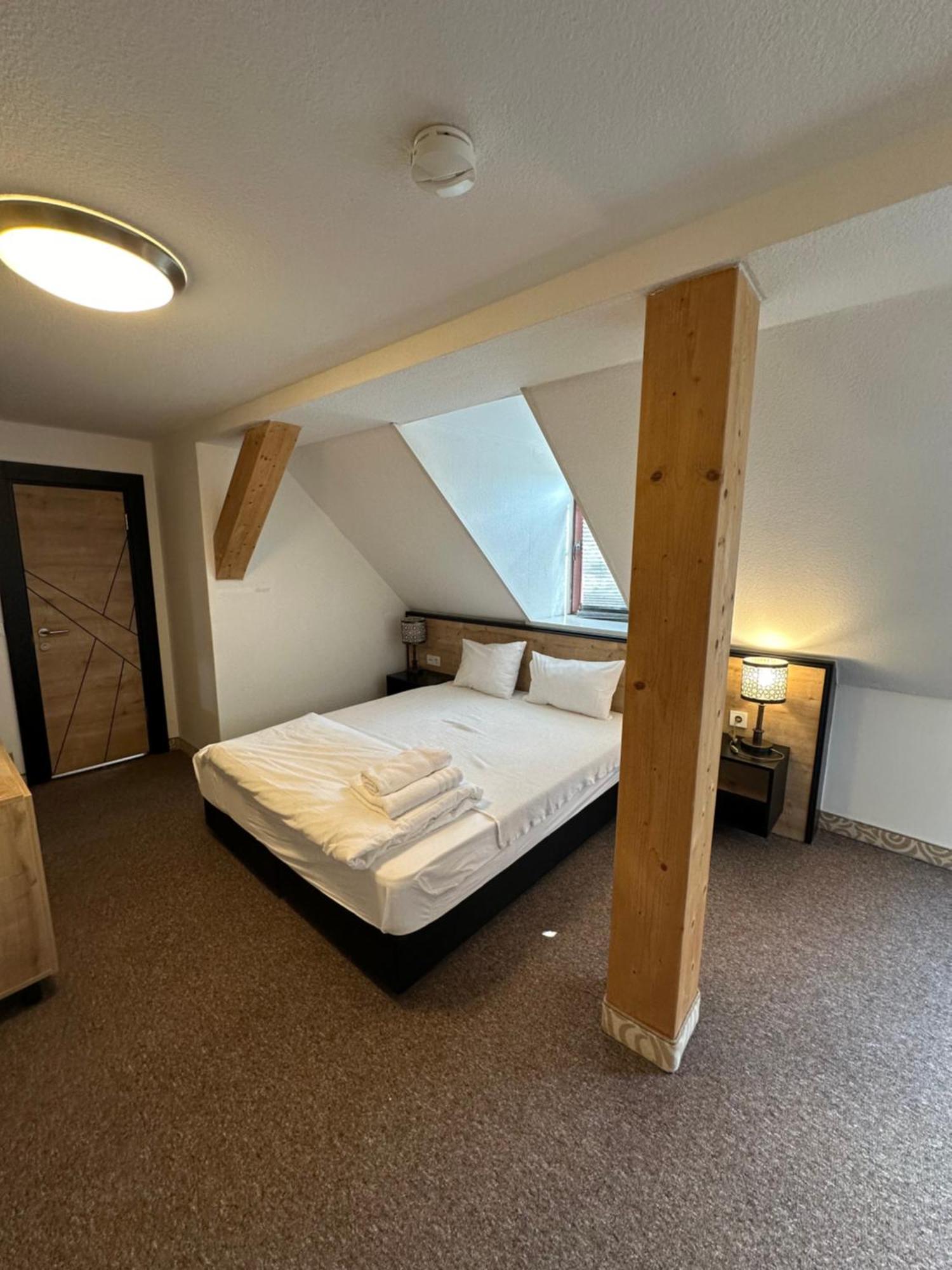 Am Fluss Saale Hotel Weißenfels Екстериор снимка